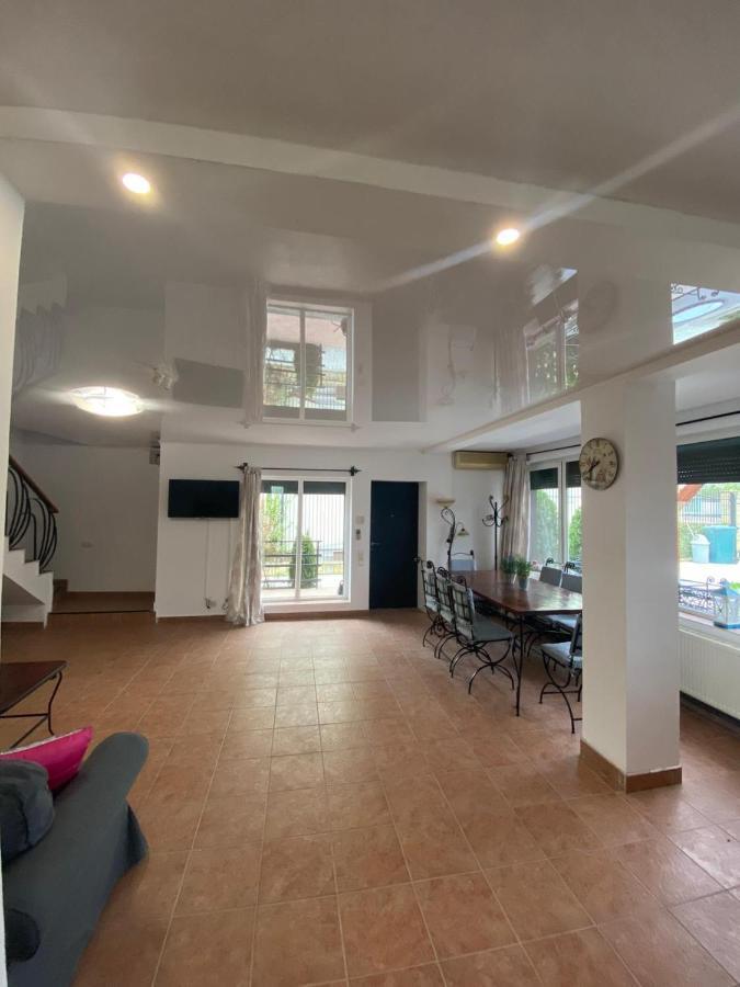 Vila Ammos Mamaia 120 Metri De Plaja Năvodari Exterior foto